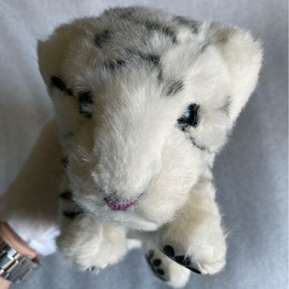 WowWee Alive Mini White Tiger Cub Robotic Animal - Picture 7 of 7